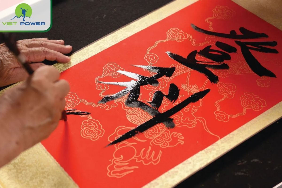 discover-the-rich-history-and-meaning-of-vietnam-calligraphy